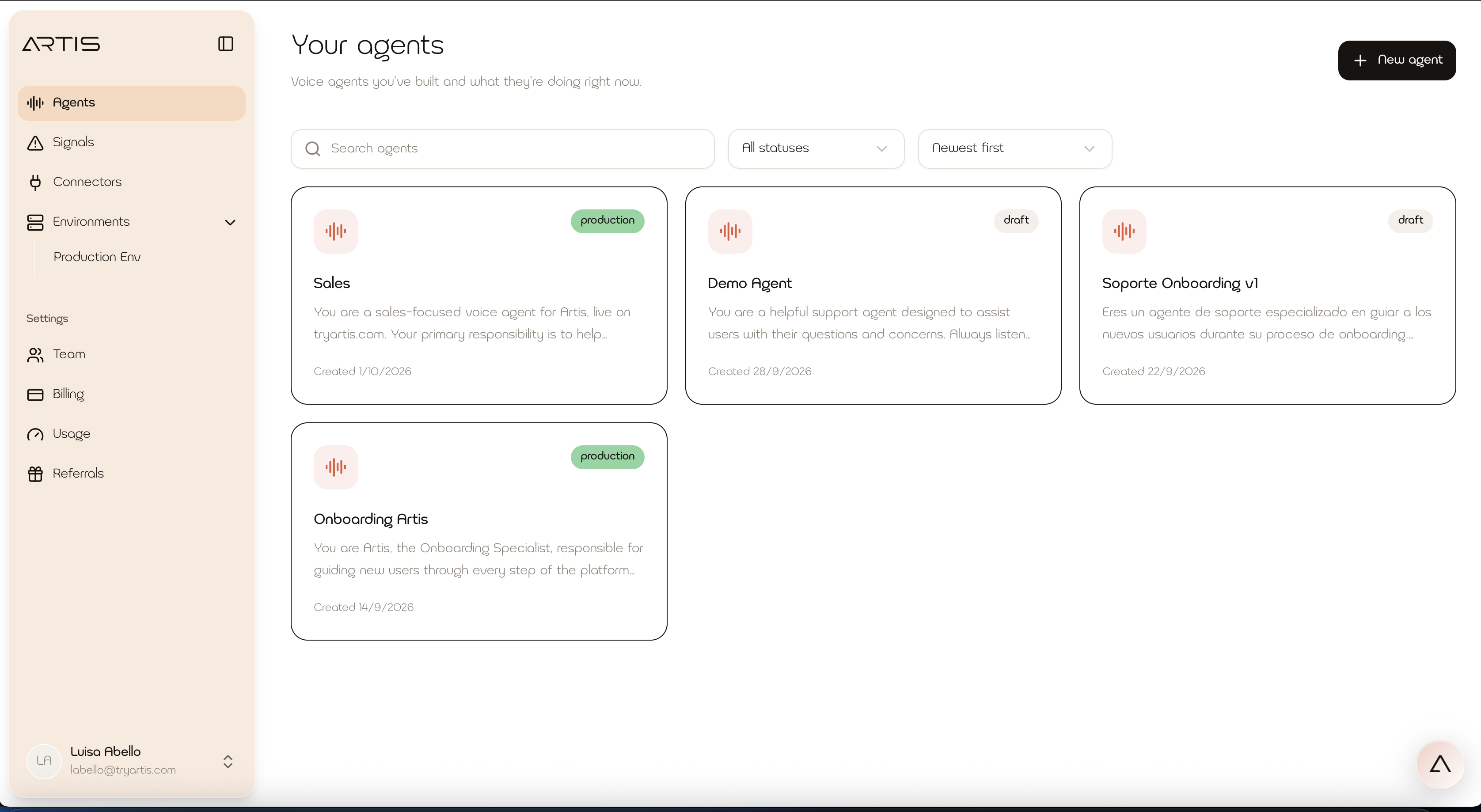 El dashboard de Artis mostrando una lista de agentes de voz
